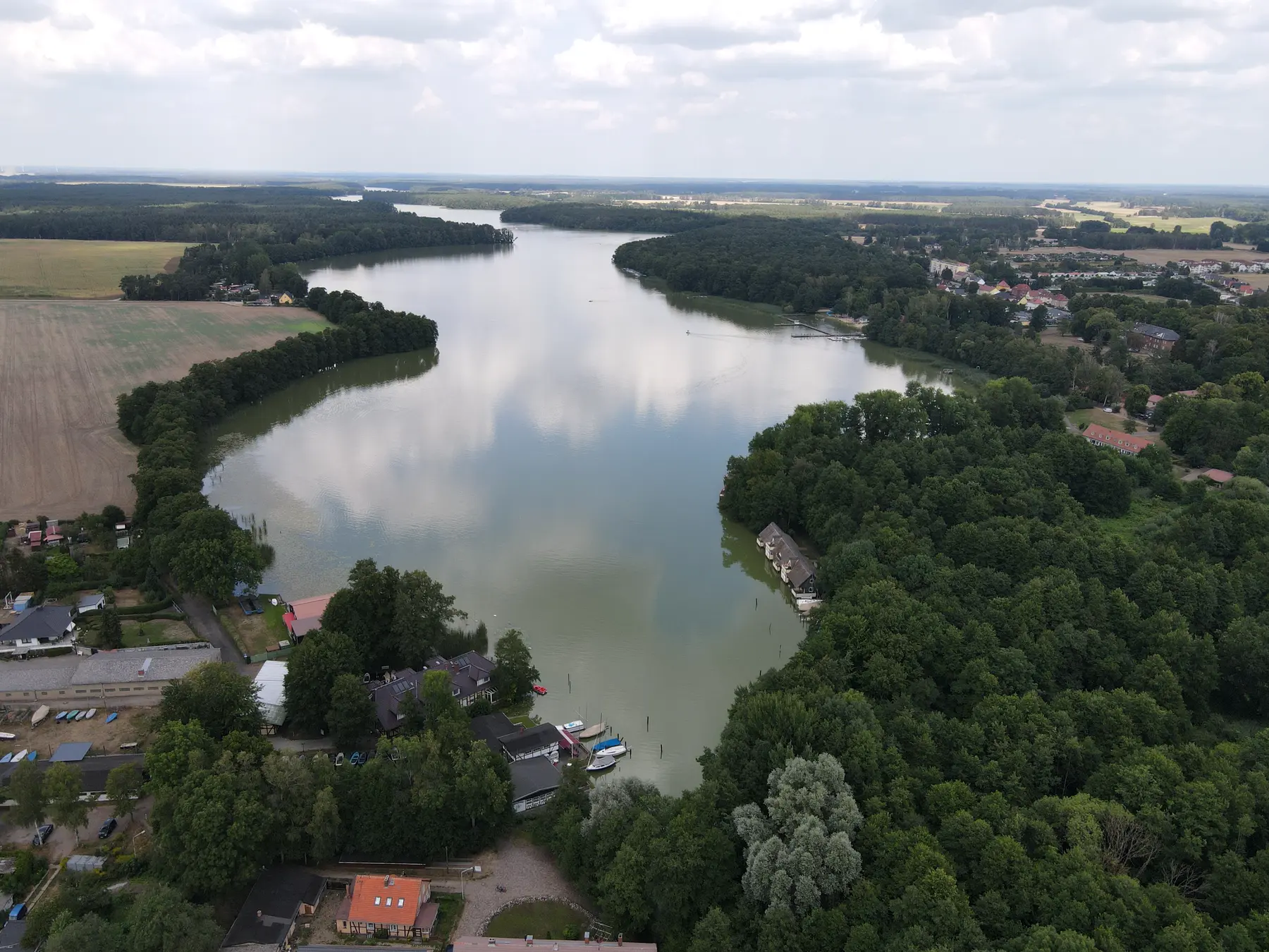 Panoramablick über den Klempowsee und die Umgebung